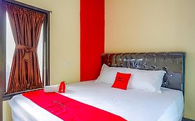 Reddoorz @ Gerbang Dieng Plateau Area